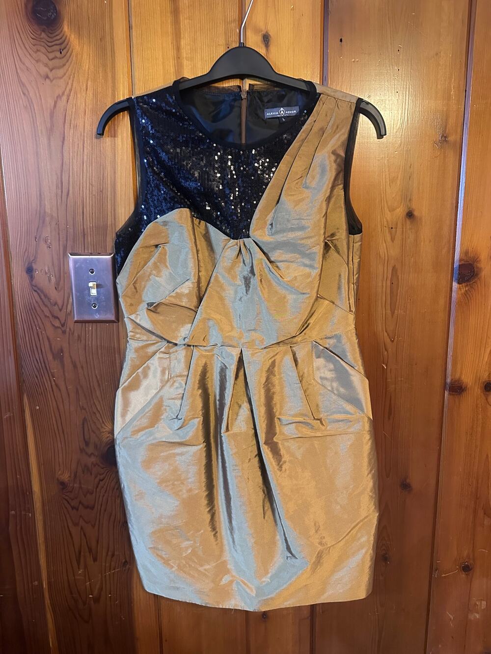 ALEXIA ADMOR Size L Black and Gold Asymmetric Sequin Dress